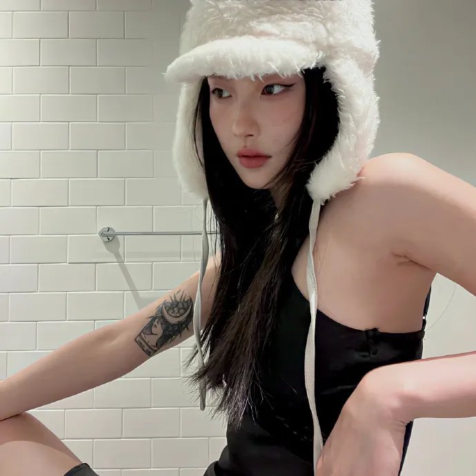 别惹小小姐，她后爸是超级女儿奴